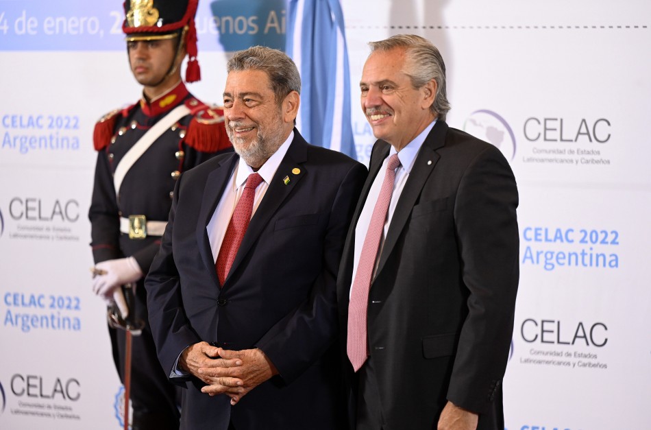 Alberto con Ralph Gonsalves, primer ministro de San Vicente y Las Granadinas