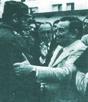 El entonces ministro de Economía, José Ber Gelbard con Fidel Castro, durante su visita a la isla.
