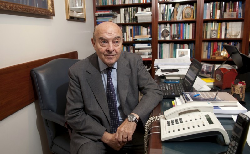 Redrado y Cavallo advirtien el riesgo cambiario por la falta de reservas: “No veo al Tesoro ayudando de nuevo” Redrado y Cavallo advirtien el riesgo cambiario por la falta de reservas: “No veo al Tesoro ayudando de nuevo”