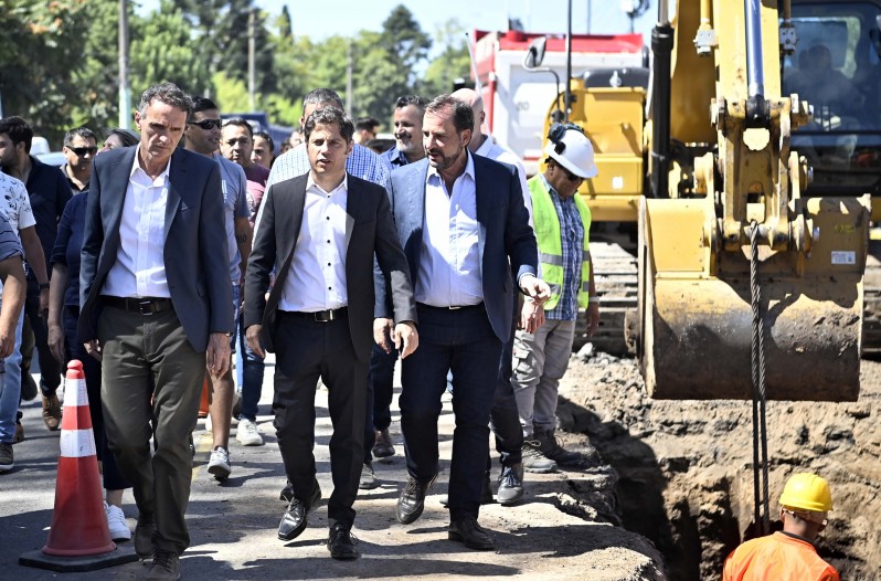 Gabriel Katopodis, Axel Kicillof y Ariel Sujarchuk.