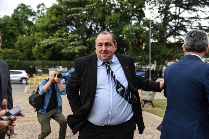 El intendente de Santa Fe enfureció con una nota de LPO y amenazó con echar al presidente de la UCR