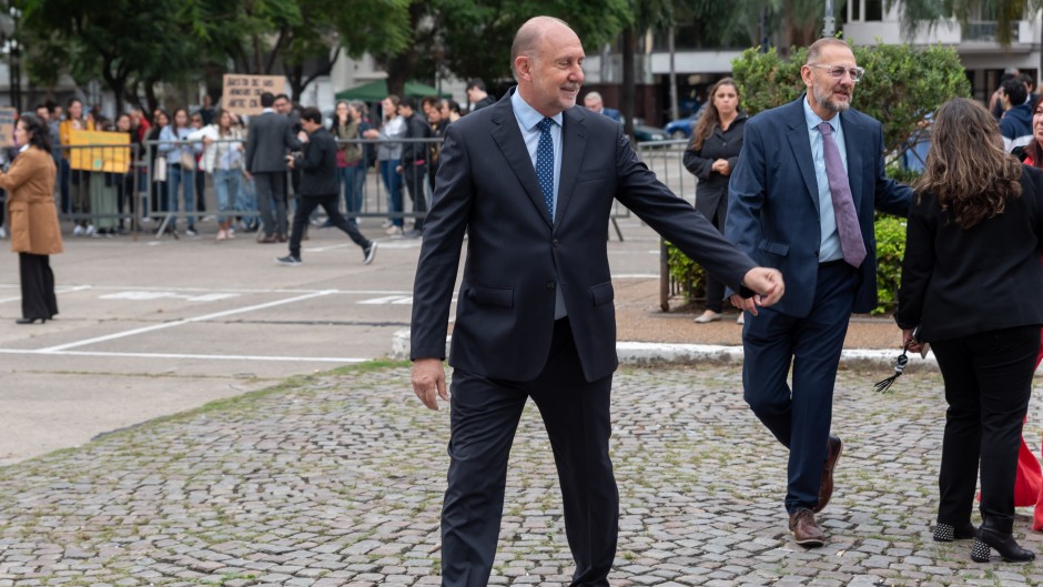 Perotti dice que va a encabezar una lista de diputados provinciales pero lo mencionan para senador nacional
