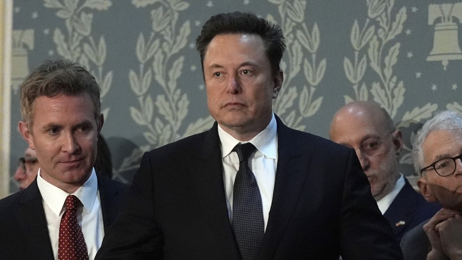 Histórica derrota de los trolls: Musk cede ante Brasil y entrega la cuenta de Cerimedo
