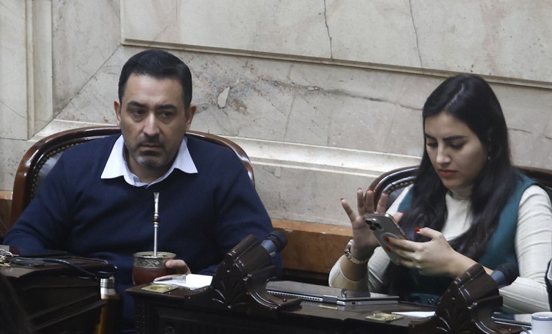 Los diputados misioneros Alberto Arrúa y Yamila Ruiz.
