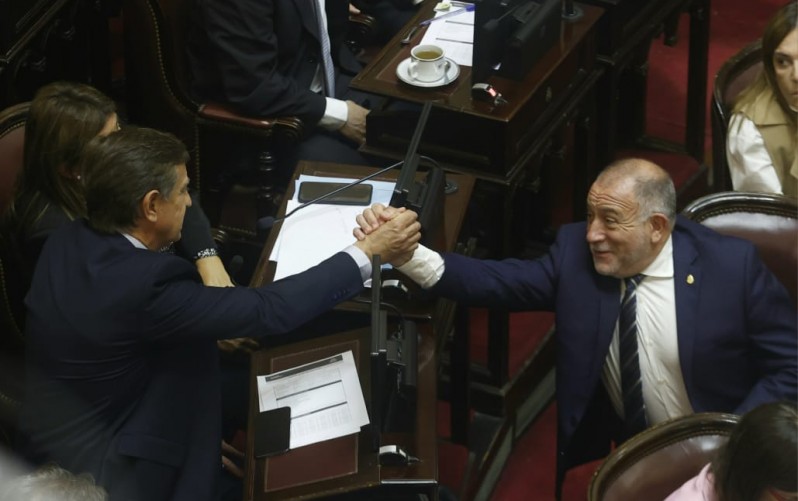 Peronistas, radicales y hasta macristas rechazaron el veto de Milei a la ley de ATN