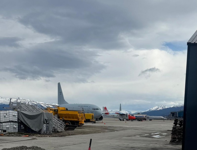 Los aviones que usó el presidente para el acto libertario.