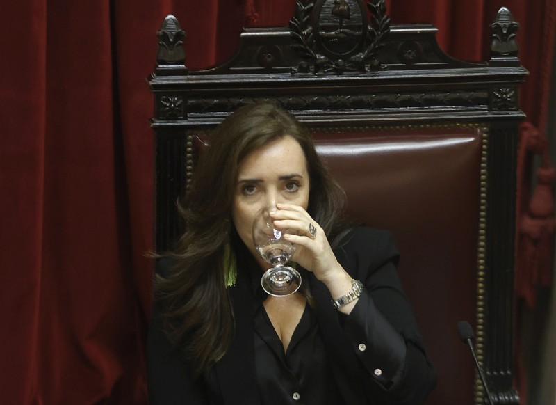 Villarruel prepara un plan de despidos en el Senado para después de las elecciones