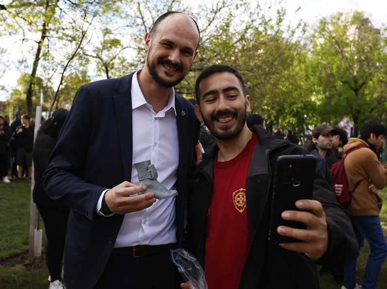 El diputado libertario Santiago Santurio.