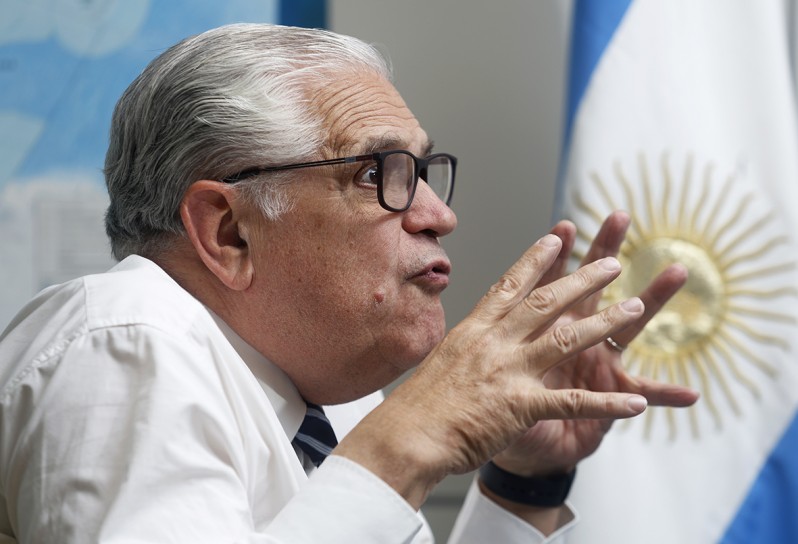 "Milei se enojó conmigo porque dije que no podía dolarizar y ahora usa mis argumentos para no dolarizar"