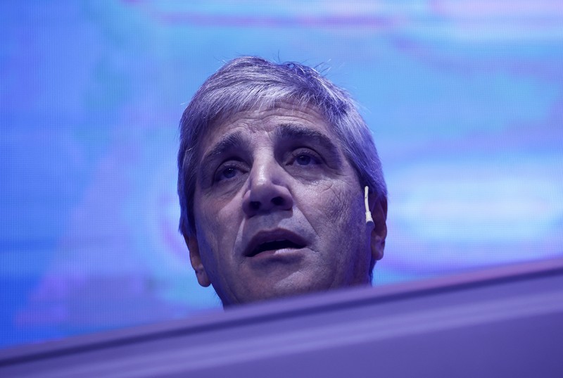 La verdad del “regreso al mercado” de Caputo: Argendólares forzados con una tasa real que supera el 9 por ciento La verdad del “regreso al mercado” de Caputo: Argendólares forzados con una tasa real que supera el 9 por ciento