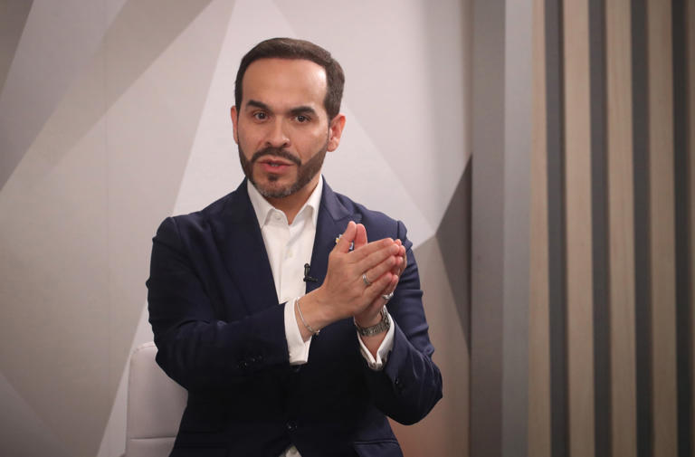 El oficialismo colombiano encabeza las encuestas para las presidenciales del 2026