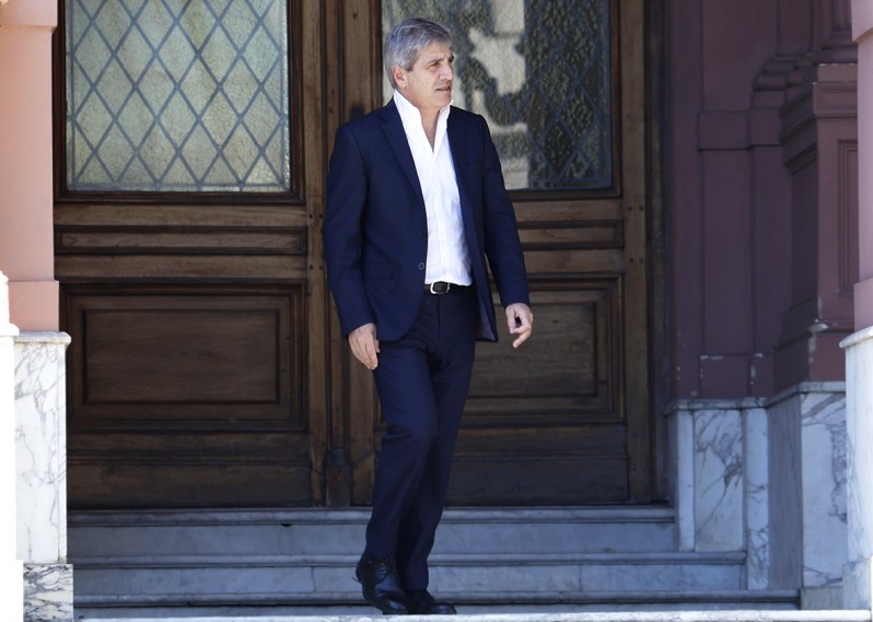 Pullaro confirmó que Caputo le exigió que liquide ya los 800 millones de dólares que tomó para obras Pullaro confirmó que Caputo le exigió que liquide ya los 800 millones de dólares que tomó para obras