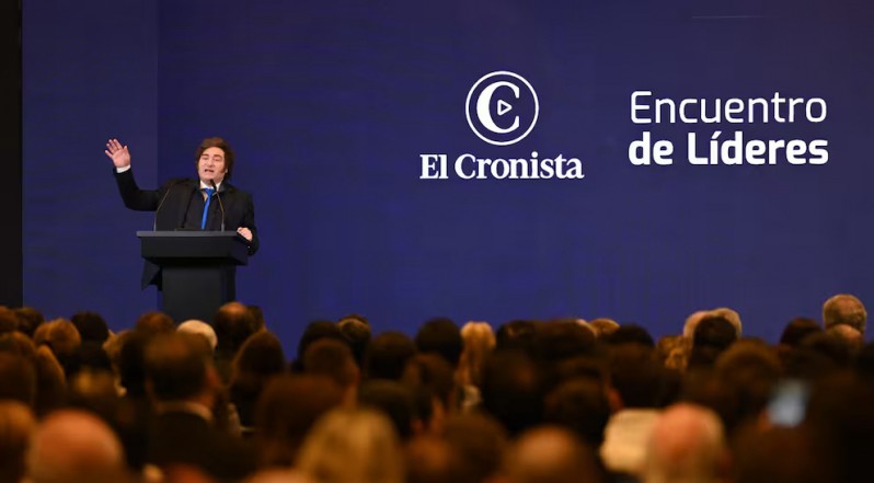 Milei explicó por qué no compra reservas: “Si el Banco Central compra dólares, sube la inflación” Milei explicó por qué no compra reservas: “Si el Banco Central compra dólares, sube la inflación”