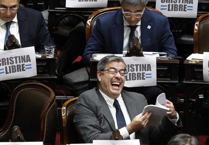 Martínez se burló del desconcierto de Benegas Lynch: “está en bolas” Martínez se burló del desconcierto de Benegas Lynch: “está en bolas”