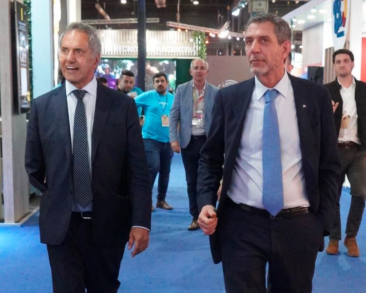 Flybondi canceló 200 vuelos en lo que va de enero y critican al gobierno por no hacer nada