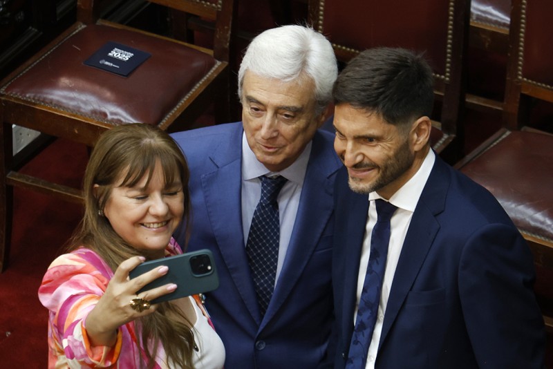 Pullaro reflota la idea de un frente para competir contra Milei y el peronismo y agita la candidatura presidencial de Macri