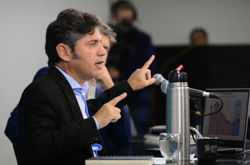<div>Cristina advierte a Kicillof: 