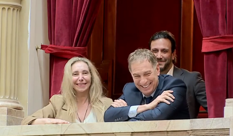 Karina Milei, Diego Santilli e Ignacio Devitt.