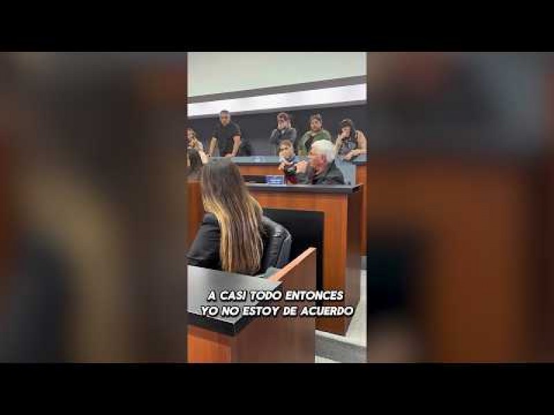 Concejal libertario estalló en plena sesión contra Adorni y Milei: «Nos están cagando a todos»