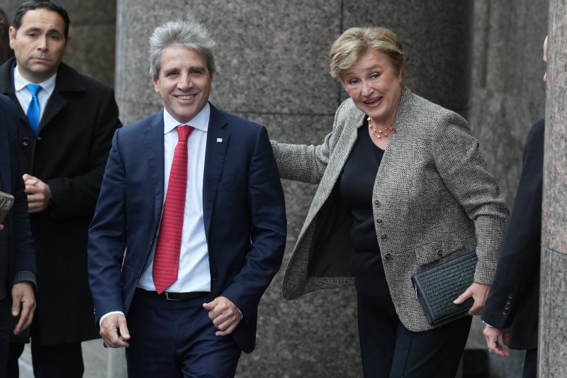Georgieva reveló que está preocupada porque ve que el ajuste de Milei no tiene consenso social ni político