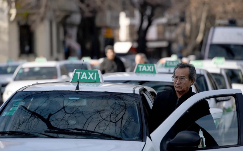 Los viajes en taxi en la provincia caen casi a la mitad del 2023