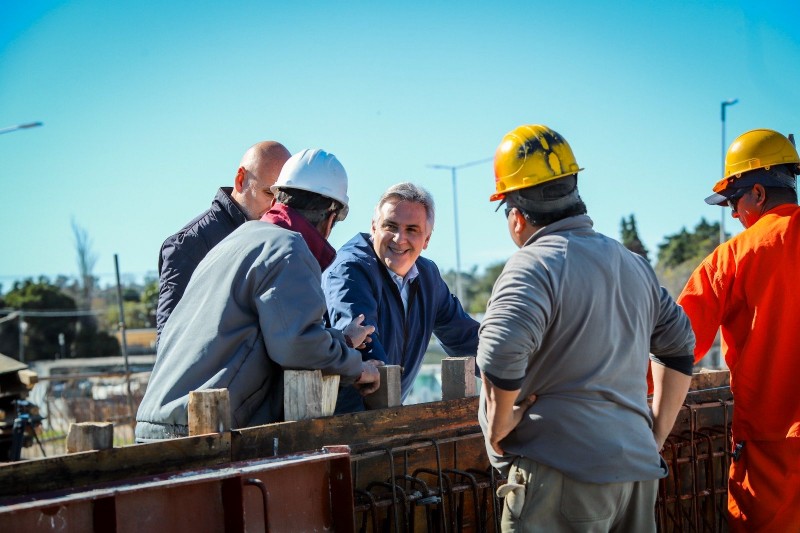 Llaryora lanza un plan de obras de 130 mil millones en Córdoba Capital para asegurarse la reelección