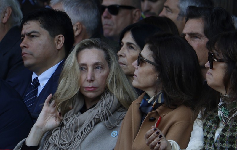 Karina le tomará examen a los ministros y se agrava el aislamiento de Milei