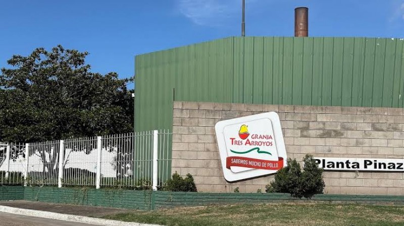 Se nacionaliza la crisis en Granja Tres Arroyos y ya alcanza a cinco plantas