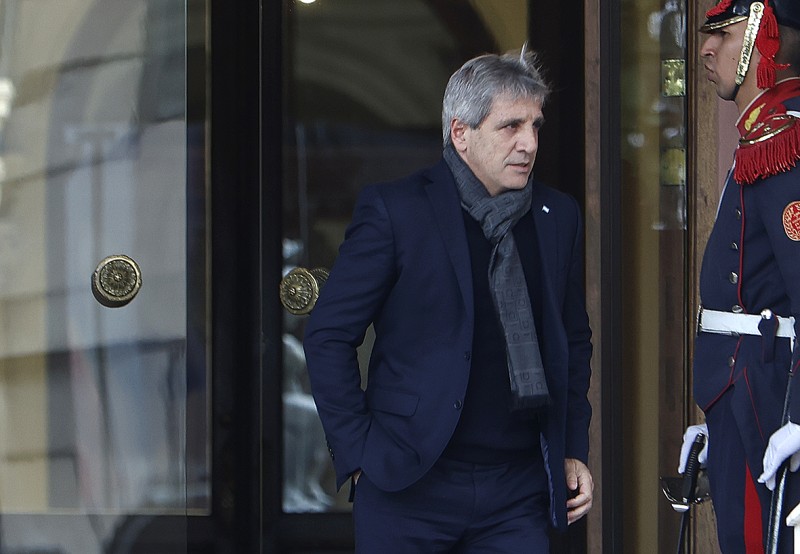 Caputo habilitó que el fondo de indemnizaciones tome deuda nacional sin límite, pero puso tope a las provincias