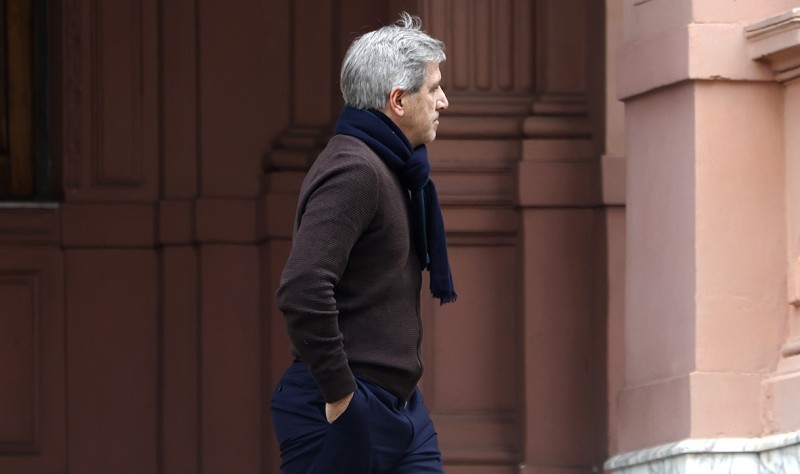 Dos encuestas revelan que a la gente le importa más llegar a fin de mes que bajar la inflación