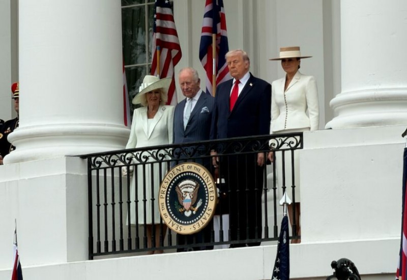 Sugestivo posteo de Trump con el rey del Reino Unido tras el discurso de Milei