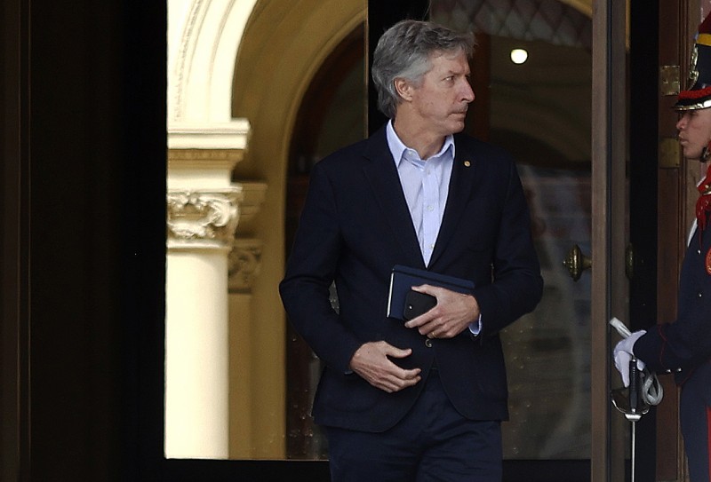 El Banco Central reconoció la participación de bancos extranjeros en la maniobra del oro
