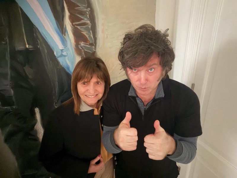 Bullrich puenteó a los Menem y se juntó con Milei