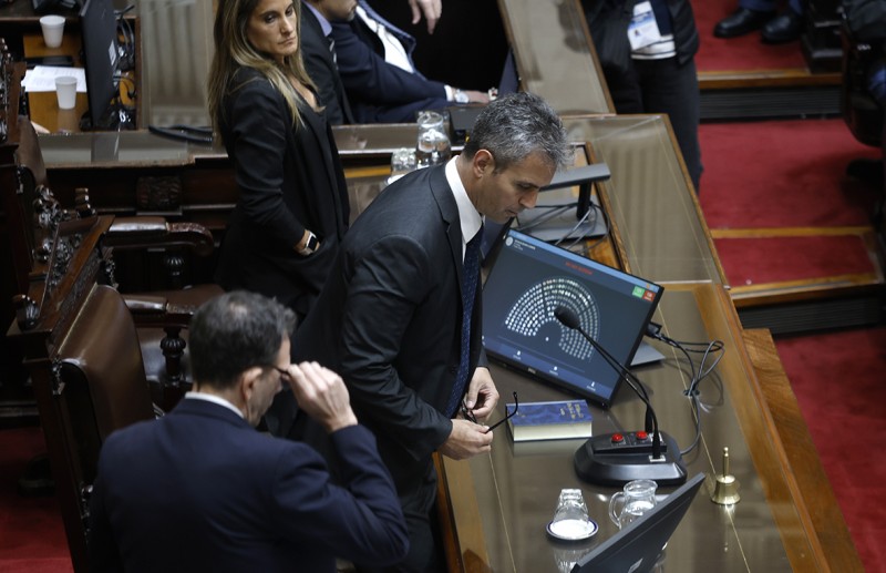 El gobierno logró salvar el DNU de tierras con apoyo de Jaldo, Pullaro y Larreta